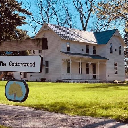 The Cottonwood Inn B&B Empire Exteriér fotografie
